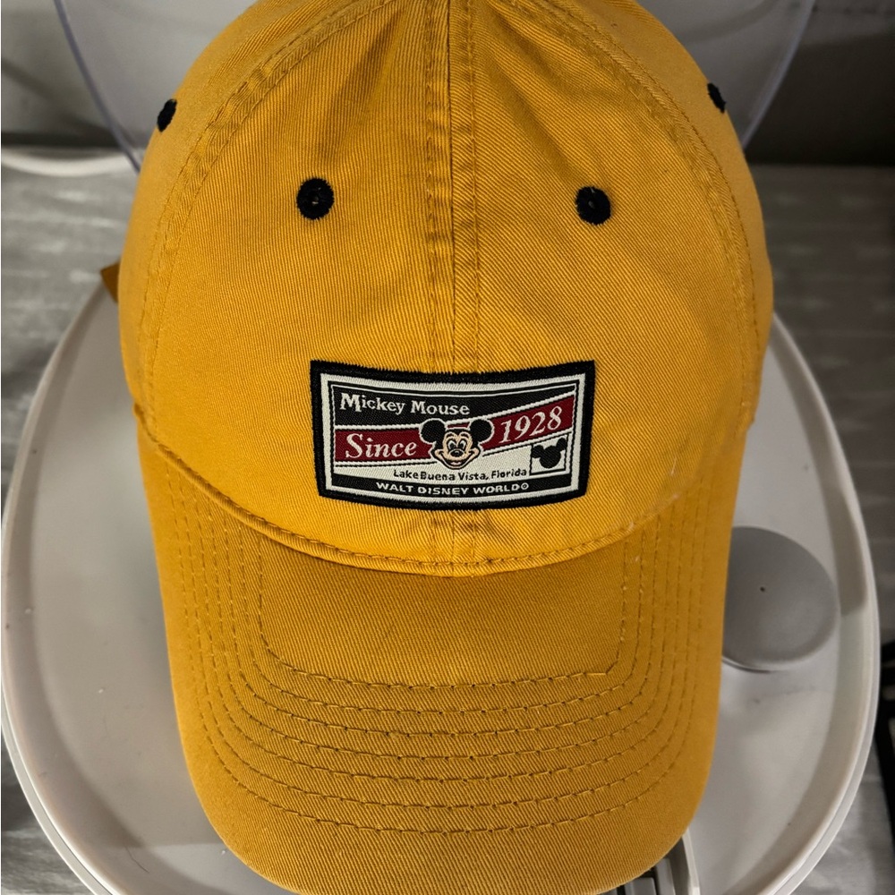 Adult Yellow MICKEY MOUSE Walt Disney World 1928 Buckle Adjustable Ball Cap Hat